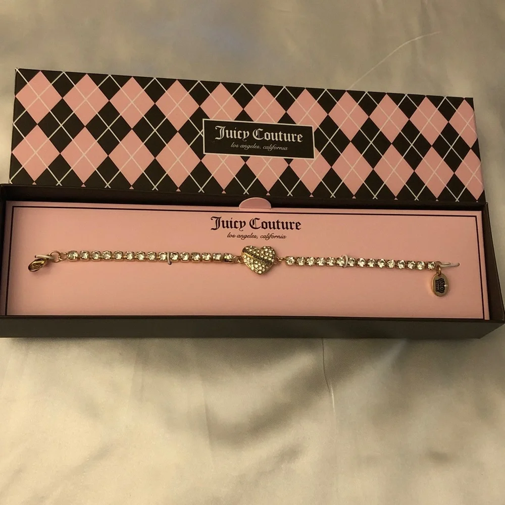 Juicy Couture Gold Tone Clear Crystal Tennis Bracelet Fixed Heart Charm NIB